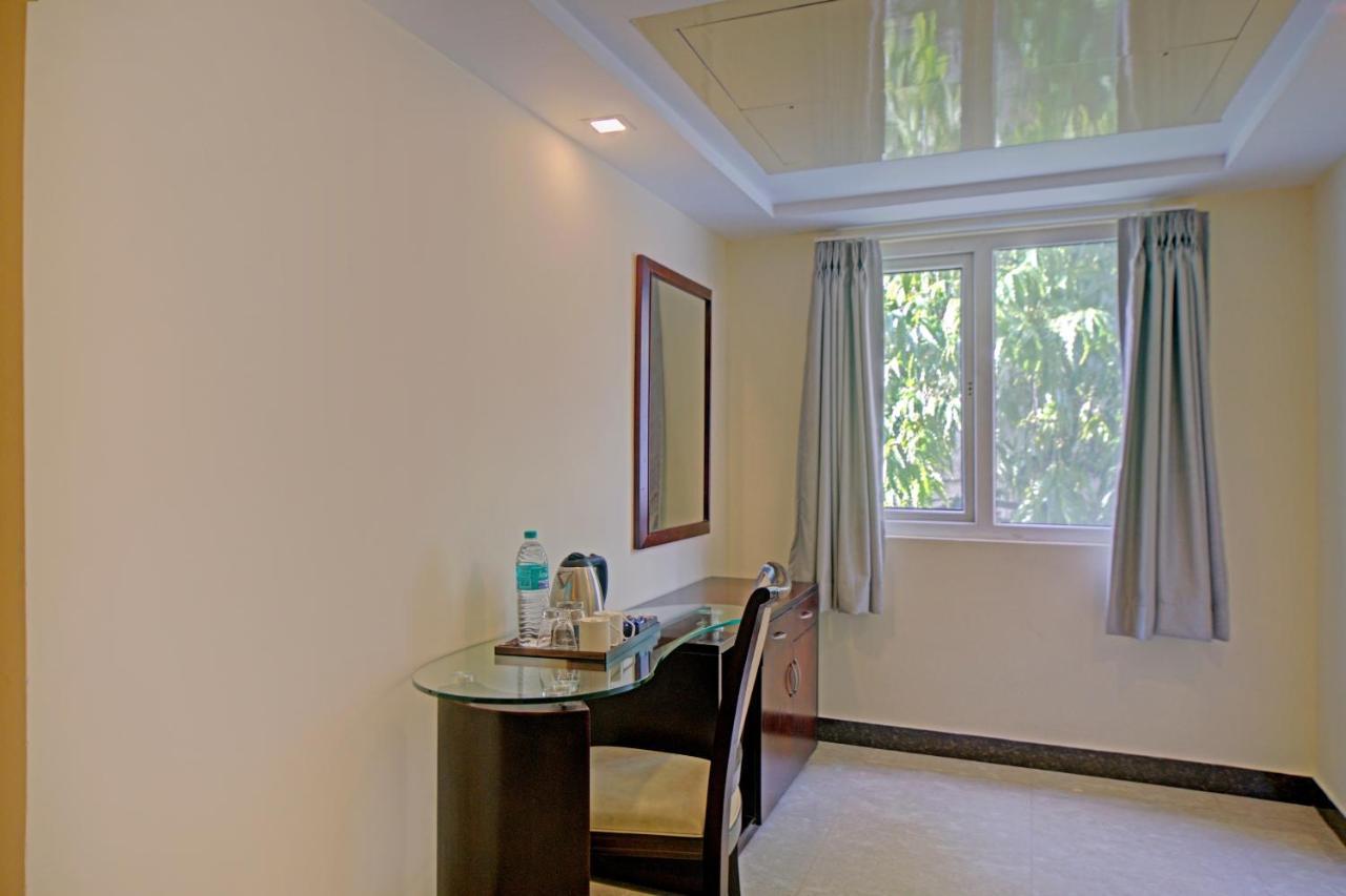 צ'נאי Townhouse 515 Hotel Iris T Nagar Near Shri Ayyappan Temple מראה חיצוני תמונה